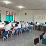 Pelaksanaan Sertifikasi Internasional Kemampuan Bahasa Inggris TOEIC 2023 di SMK Negeri Kesehatan Jayapura